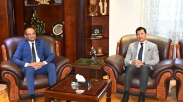 وزير الشباب ورئيس البورصة يفتتحان الفعاليات الأولى لمبادرة البورصة للجميع