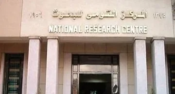 rewrite this title in other words: أستاذ بمعهد الفلك يعلق على تحذيرات حدوث زلازل في 25 مايو: تكهنات لإثارة الجدل