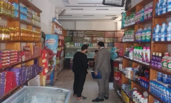 خلال شهر.. تحرير 2054 محضرا خلال حملات تموينية بسوهاج