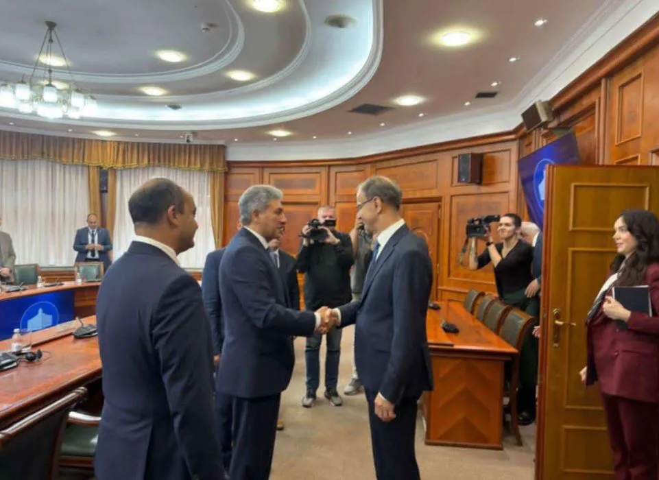 وزير السياحة يلتقي رئيس الوزراء الصربي لبحث أفق التعاون بين البلدين وزير السياحة يلتقي رئيس الوزراء الصربي لبحث أفق التعاون بين البلدين