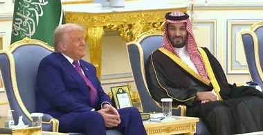 المتحدث باسم الخارجية الأمريكية: ترامب يسعى لتطوير الاتفاق مع الحوثيين