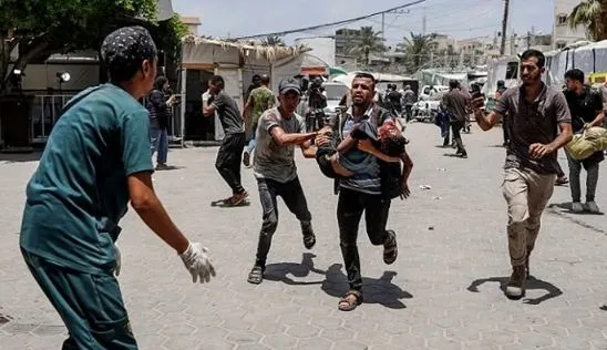 5 شهداء، معظمهم أطفال، نتيجة قصف الاحتلال لمدرسة تأوي نازحين غرب النصيرات 5 شهداء، معظمهم أطفال، نتيجة قصف الاحتلال لمدرسة تأوي نازحين غرب النصيرات