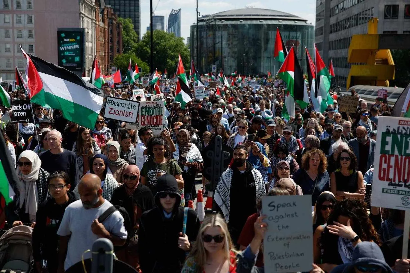 مظاهرات كبيرة في أوروبا إحياءً لذكرى النكبة الفلسطينية، أبرزها في لندن وبرلين وباريس. مظاهرات كبيرة في أوروبا إحياءً لذكرى النكبة الفلسطينية، أبرزها في لندن وبرلين وباريس.