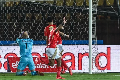 الشحات: سنعمل جاهدين لترك أثر الأهلي في بطولة كأس العالم للأندية الشحات: سنعمل جاهدين لترك أثر الأهلي في بطولة كأس العالم للأندية