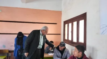 مدير تعليم القليوبية يقوم بجولة على مركز توزيع أسئلة الدبلومات الفنية