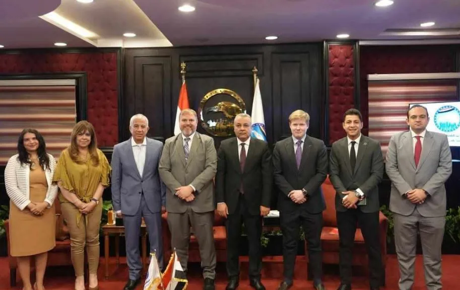 حزب مستقبل وطن يستضيف وفداً من السفارة الأمريكية في القاهرة لمناقشة العلاقات الثنائية والمسائل الدولية. حزب مستقبل وطن يستضيف وفداً من السفارة الأمريكية في القاهرة لمناقشة العلاقات الثنائية والمسائل الدولية.