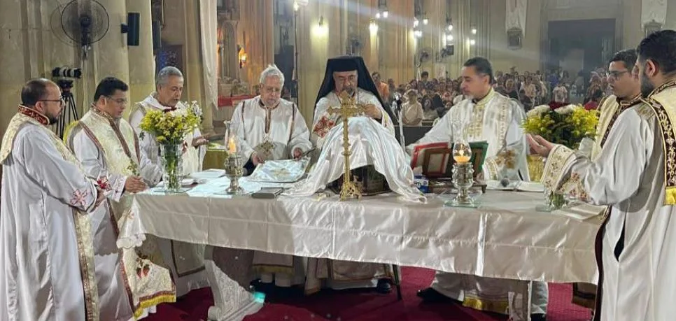 بطريرك الأقباط الكاثوليك يقيم قداس احتفالي بمناسبة عيد القديسة ريتا في كنيسة الآباء الفرنسيسكان بطريرك الأقباط الكاثوليك يقيم قداس احتفالي بمناسبة عيد القديسة ريتا في كنيسة الآباء الفرنسيسكان