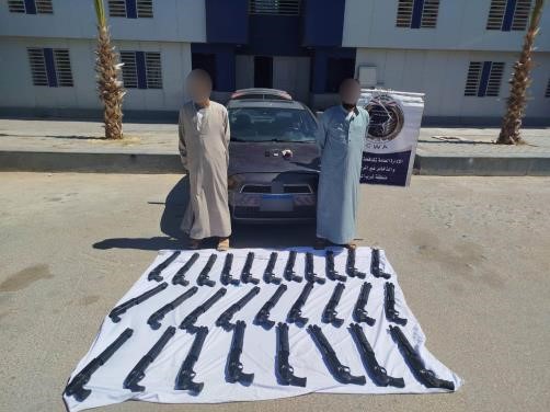 ضبط عنصرين إجراميين بحوزتهما 28 بندقية خرطوش في مطروح ضبط عنصرين إجراميين بحوزتهما 28 بندقية خرطوش في مطروح