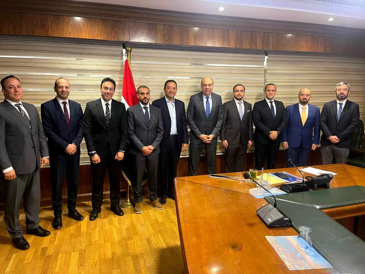 وزير الطيران يبحث مع وفد شركة Space42 آفاق التعاون في مجالات التحول الرقمي وتكنولوجيا الفضاء