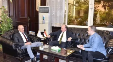 محافظ الأقصر يتناقش مع السفير الأرجنتيني حول تعزيز التعاون في مجال السياحة