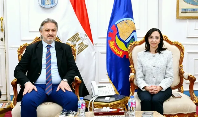 محافظ البحيرة يناقش آفاق التعاون مع القنصل اليوناني العام محافظ البحيرة يناقش آفاق التعاون مع القنصل اليوناني العام