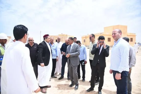 محافظ مطروح يوجه ببدء وضع السور وتخطيط شوارع مجمع خدمات شمس الحكمة