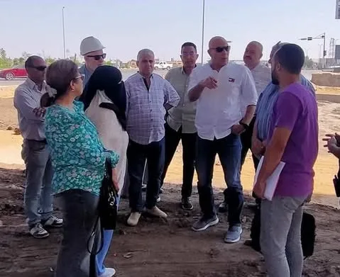 مدير نظافة القاهرة يزور حديقة جاردينيا لمتابعة انطلاق مشروع إنشاء المساحات الخضراء. مدير نظافة القاهرة يزور حديقة جاردينيا لمتابعة انطلاق مشروع إنشاء المساحات الخضراء.
