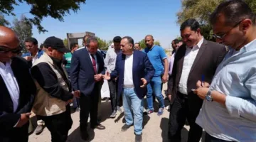 محافظ أسيوط يزور منطقة آثار مير ويعلن عن خطة شاملة لتعزيز السياحة الثقافية.