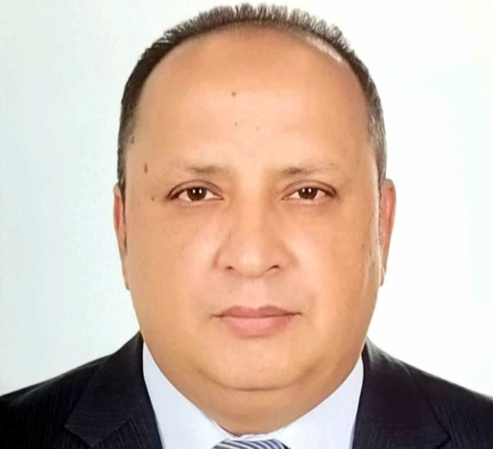 رئيس جامعة القاهرة يعلن صدور القرار الجمهوري بتعيين الدكتور عصام أمين عميدا لكلية الدراسات العليا للبحوث الإحصائية