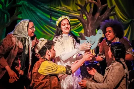 مسرح 23 يوليو بالمحلة يشهد انطلاق العرض المسرحي الطائر الأزرق