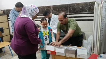 جامعة بنها: توقيع الكشف الطبي على 80 حالة بمدرسة المكفوفين