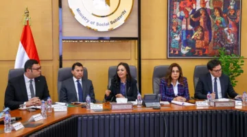 وزيرة التضامن تستعرض أفكاراً لتطوير عدد فصول الحضانات