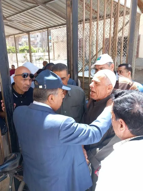 زيارة غير متوقعة من محافظ الدقهلية لعيادات التأمين الصحي في دكرنس للاطلاع على سير العمل. زيارة غير متوقعة من محافظ الدقهلية لعيادات التأمين الصحي في دكرنس للاطلاع على سير العمل.