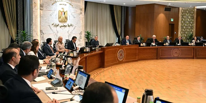 رئيس الوزراء يُكلف الوزراء المعنيين بتنفيذ توجيهات الرئيس خلال احتفالية عيد العمال