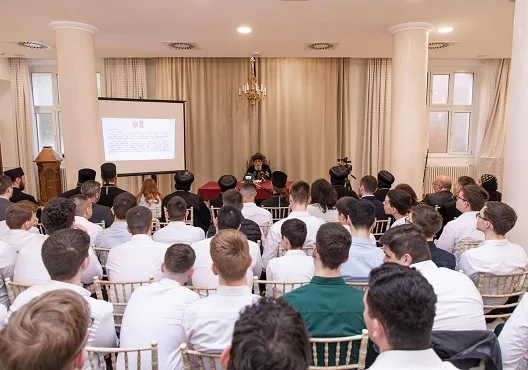 البابا تواضروس الثاني يزور مدرسة القديس ساڤا اللاهوتية وكنيسة ميلاد السيدة العذراء في بلجراد