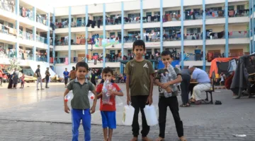 الأونروا: من الضروري إنهاء الحصار والتشريد والهجمات العشوائية على أطفال غزة بشكل عاجل