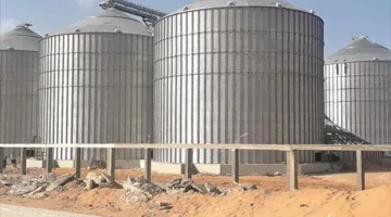 احتياطي القمح في صوامع القطاع العام بميناء دمياط يقترب من 35 ألف طن