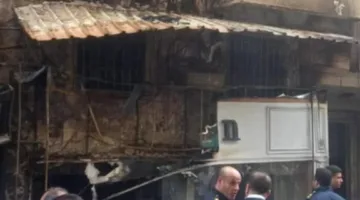 إخماد حريق في مستودع لمحل حلوى معروف في المنصورة