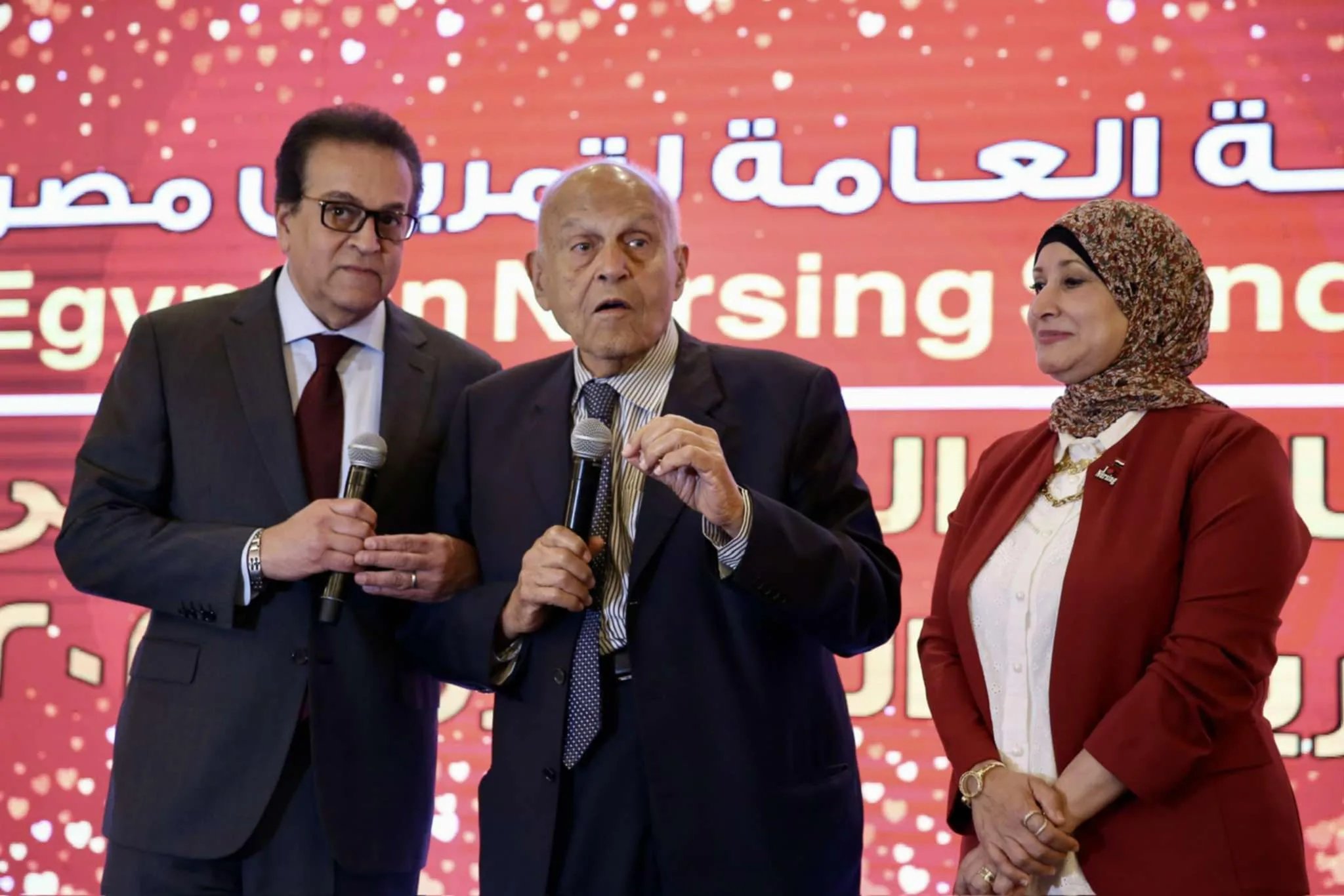 مجدي يعقوب: التمريض مهنة نبيلة أقدرها وأحترمها مجدي يعقوب: التمريض مهنة نبيلة أقدرها وأحترمها