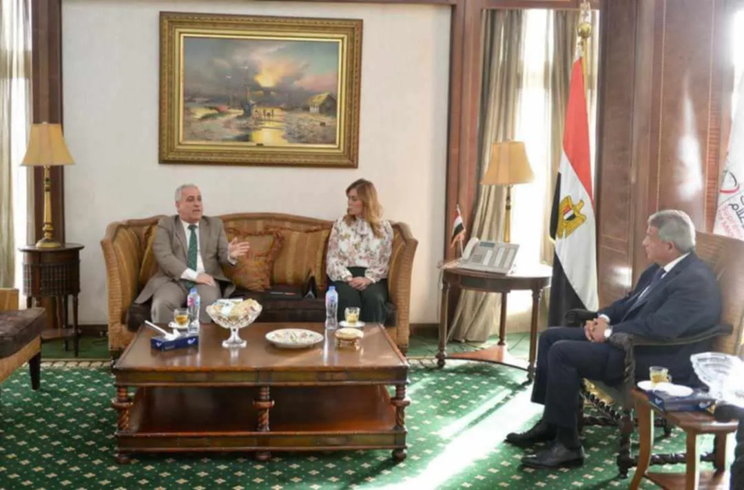 رئيس المجلس الأعلى للإعلام يلتقي برئيس الهيئة الوطنية للصحافة ومدير الأكاديمية الوطنية للتدريب