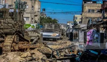 التيار المعارض في إيطاليا يندد بسلوكيات إسرائيل في غزة.