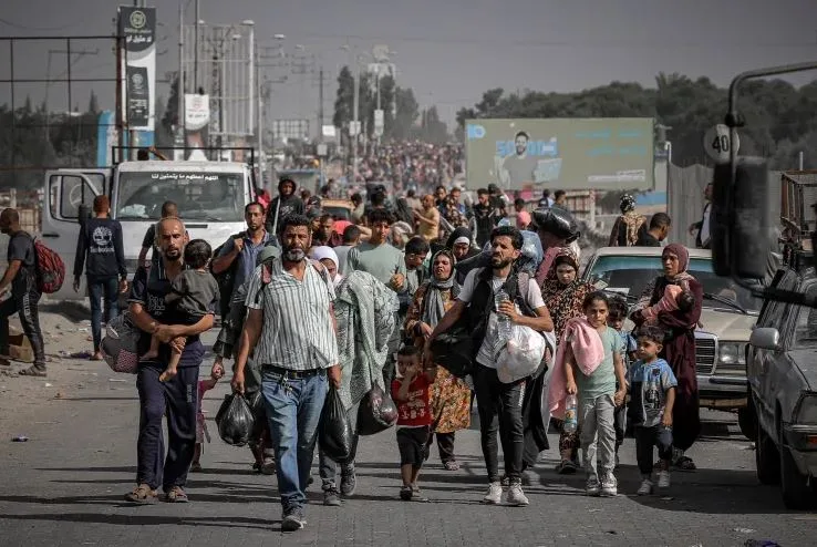 منظمة دولية: تهجير 180 ألف فرد بشكل قسري خلال عشرة أيام فقط نتيجة العمليات الإسرائيلية في غزة منظمة دولية: تهجير 180 ألف فرد بشكل قسري خلال عشرة أيام فقط نتيجة العمليات الإسرائيلية في غزة