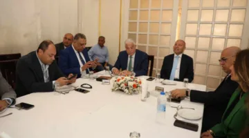 اجتماع لبحث إحياء وتفعيل محل جروبي في ميدان طلعت حرب