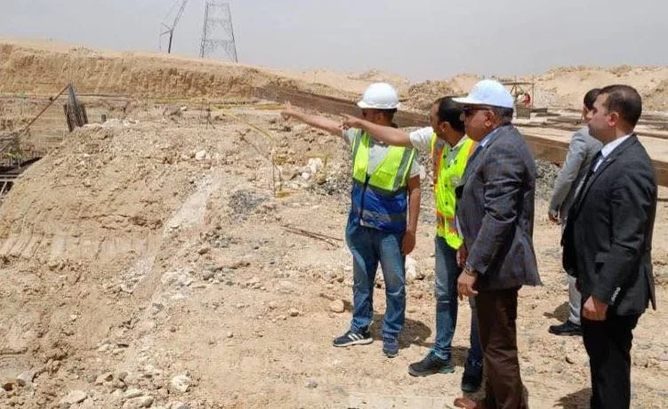 وزير الكهرباء يراقب تقدم أعمال برجي عبور قناة السويس ومشروع الربط الكهربائي مع السعودية