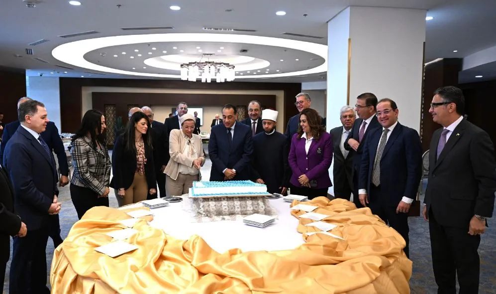 مجلس الوزراء يهنئ وزيرة البيئة بتعيينها أميناً تنفيذياً لاتفاقية الأمم المتحدة لمكافحة التصحر مجلس الوزراء يهنئ وزيرة البيئة بتعيينها أميناً تنفيذياً لاتفاقية الأمم المتحدة لمكافحة التصحر