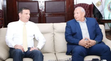 وزير الزراعة يناقش مع محافظ الوادي الجديد سبل دعم الفلاحين وتعزيز المشاريع الإنتاجية في المحافظة