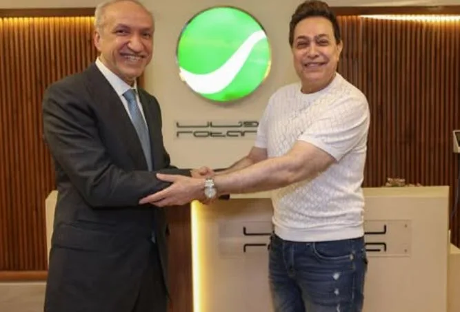 حكيم ينضم إلى روتانا.. تعاون جديد وحفلات خارج مصر
