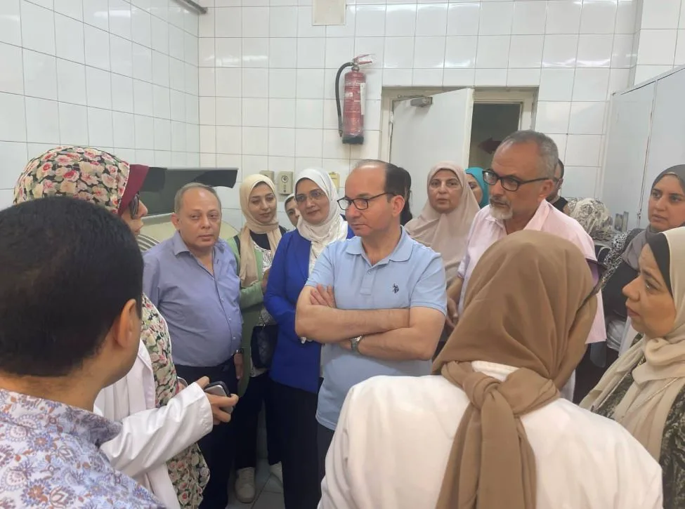 وكيل وزارة الصحة في القاهرة يعبر عن قلقه بشأن نقص الأطباء في قسم الاستقبال والطوارئ بمستشفى منشية البكري وكيل وزارة الصحة في القاهرة يعبر عن قلقه بشأن نقص الأطباء في قسم الاستقبال والطوارئ بمستشفى منشية البكري