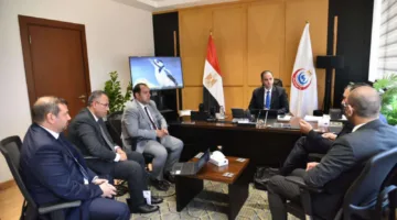 نائب وزير الصحة يناقش مع مسؤولين من شركة HP سبل التعاون في تحسين البنية التحتية المعلوماتية لهيئات الوزارة