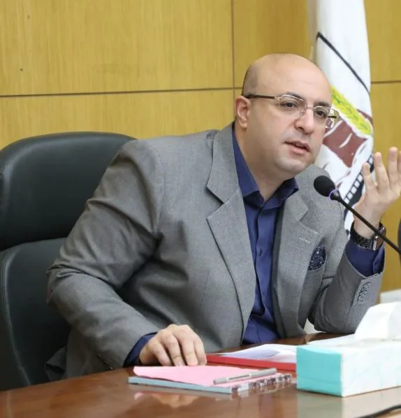 محافظ بني سويف يبحث مع معهد التخطيط القومي خطوات تنفيذ مشروع النباتات الطبية والعطرية بسمسطا