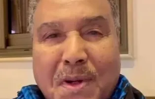 محمد عبده ي reassure جمهوره بعد اعتذاره عن إقامة حفل العلا بسبب أزمة ربو شديدة