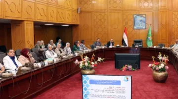 نائب محافظ الإسماعيلية يستعرض التطورات في مشروعات مياه الشرب والصرف الصحي