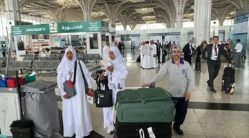 وفود الحج السياحي: دخول أكثر من 17 ألف حاج إلى الأراضي المقدسة مع إشراف دقيق على الشركات المنظمة.