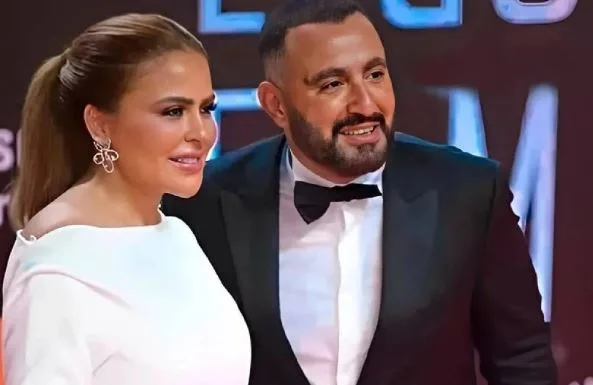 بسمة وهبة تذكر مها الصغير بأيامها الجميلة مع أحمد السقا، وتنبه أن الملل لا يتطلب قرارات سريعة. بسمة وهبة تذكر مها الصغير بأيامها الجميلة مع أحمد السقا، وتنبه أن الملل لا يتطلب قرارات سريعة.