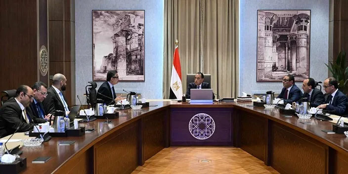 رئيس الوزراء يرصد تقدم تنفيذ نظام الدعم وآليات إدارته. رئيس الوزراء يرصد تقدم تنفيذ نظام الدعم وآليات إدارته.