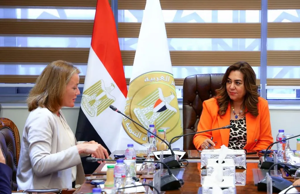 6 آلاف مشروع ضمن برنامج تطوير الصعيد بتكلفة 32 مليار جنيه 6 آلاف مشروع ضمن برنامج تطوير الصعيد بتكلفة 32 مليار جنيه