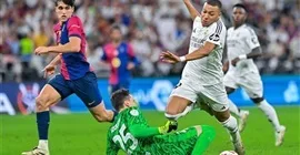 6 أرقام تشعل مواجهة ريال مدريد وبرشلونة في الدوري