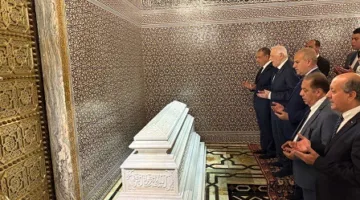 وزير الخارجية يزور الضريح الملكي للملك الراحل محمد الخامس والملك الحسن الثاني في المغرب