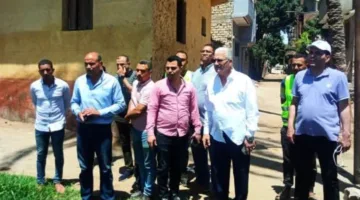 مدير مركز سمالوط وأعضاء مجلسي النواب والشيوخ يناقشون مع مساعد وزير الإسكان قضايا الصرف الصحي في المدينة