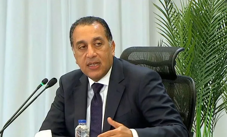 رئيس الوزراء: نؤكد التزامنا بتنفيذ برنامجنا مع صندوق النقد بدون أعباء إضافية رئيس الوزراء: نؤكد التزامنا بتنفيذ برنامجنا مع صندوق النقد بدون أعباء إضافية